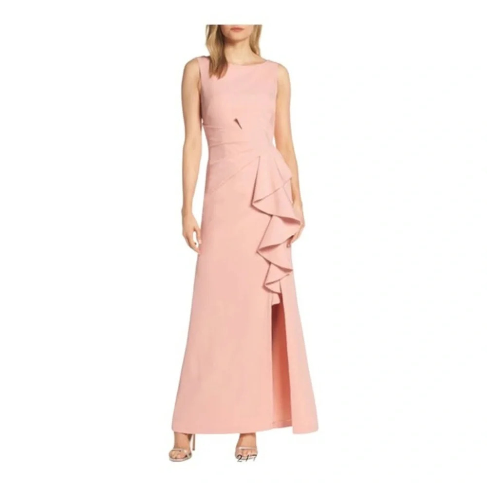 Eliza J SLEEVELESS CASCADING-RUFFLE‎ GOWN